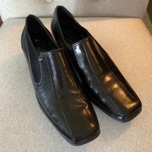 Amalfi By Rangoni Black Leather Heels - Made in Italy - Size 8 AAA
